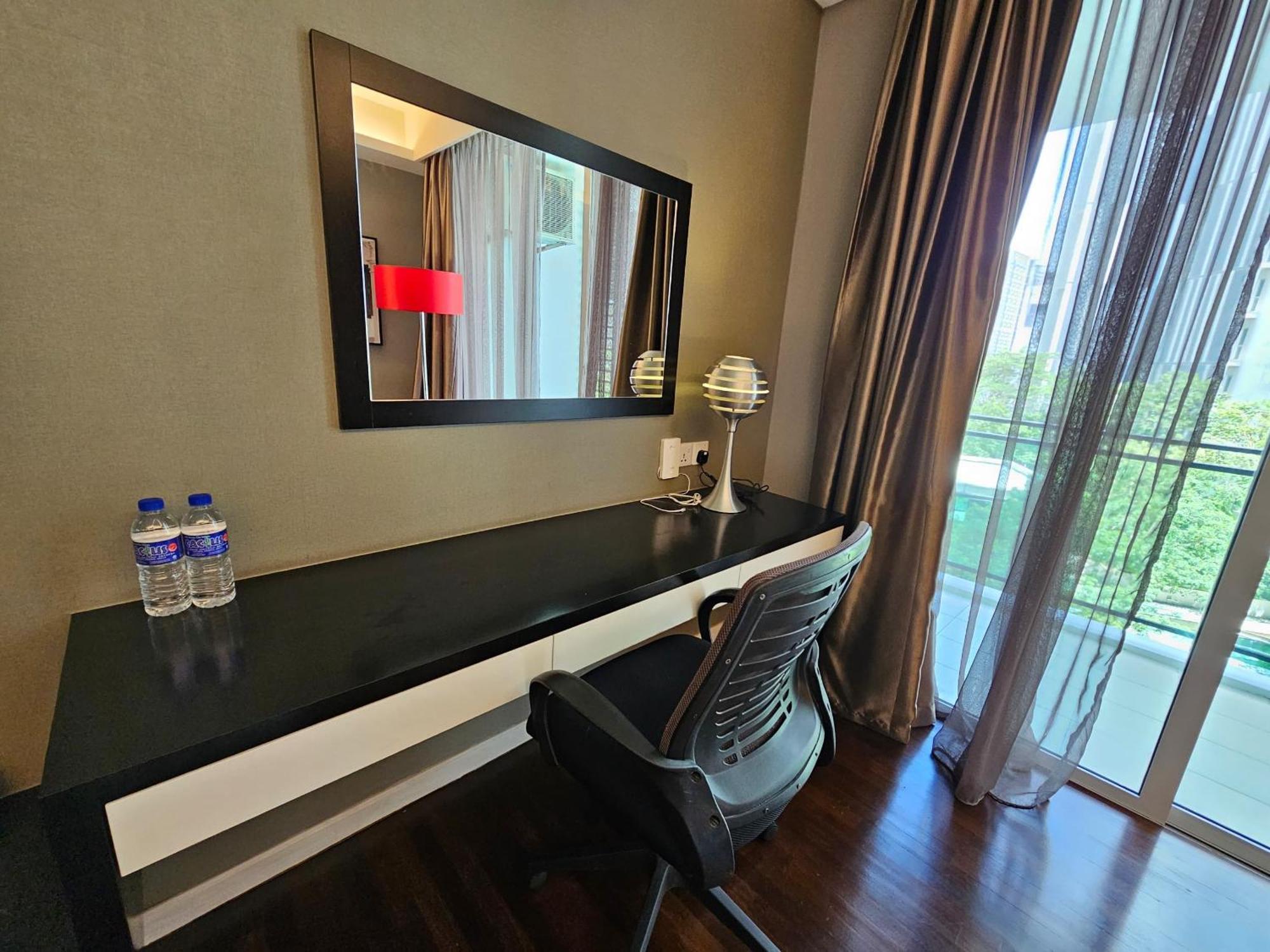 Shore Studio Rivercity View Malacca Екстер'єр фото